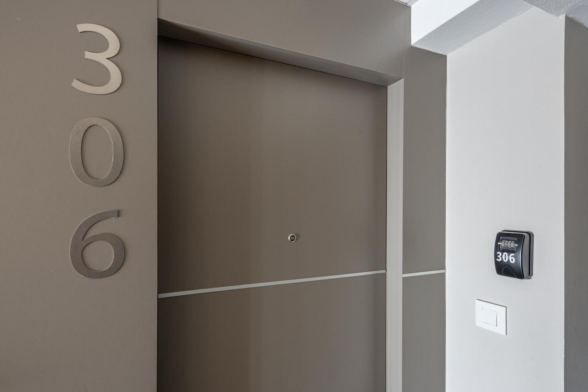 Apartamentos Astoria Tarragona Eksteriør bilde